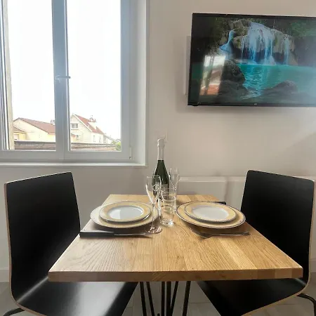Appartement Neufchâtel Cosy Calme Proche Centre
