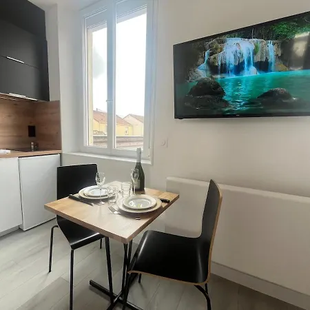 Apartman Neufchâtel Cosy Calme Proche Centre *