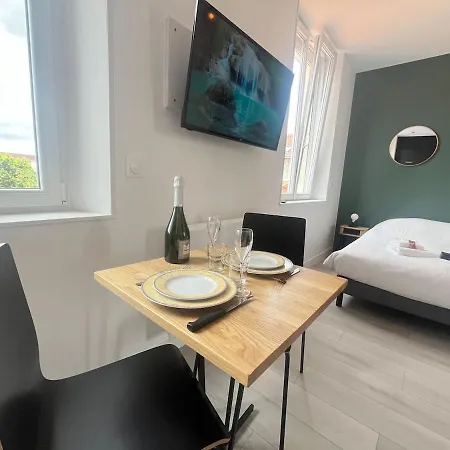 Apartman Neufchâtel Cosy Calme Proche Centre *