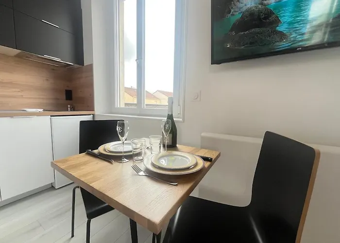 Neufchatel Cosy Calme Proche Centre Apartment *